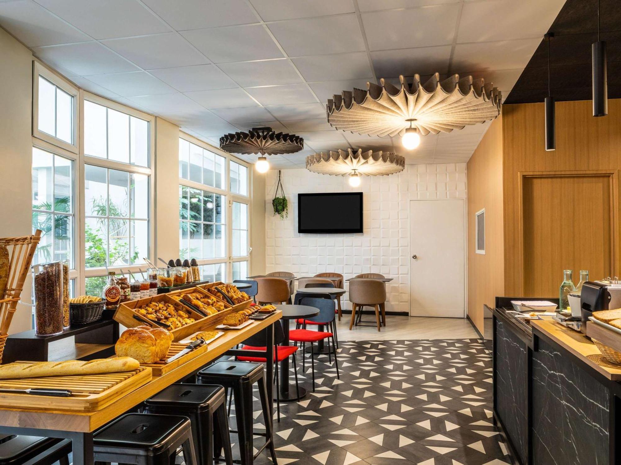Hotel Ibis Ornano Montmartre Nord 18eme Paris