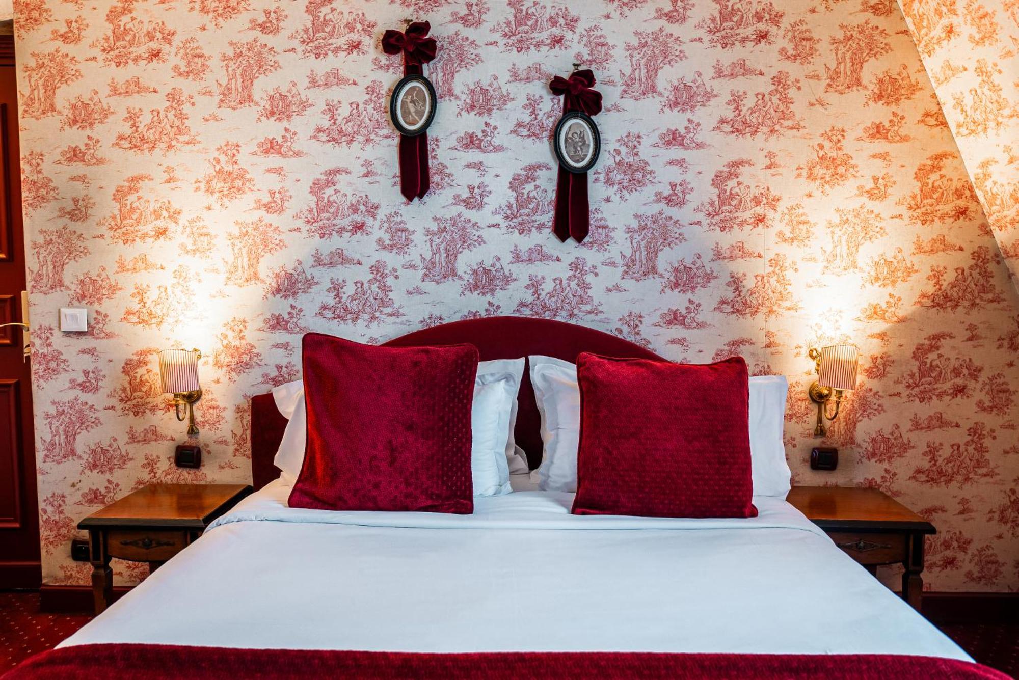 Eugénie Hotel