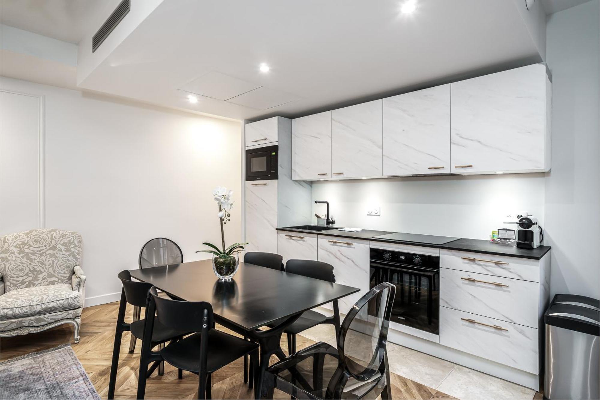 Appartement Du Louvre - Le Marais *