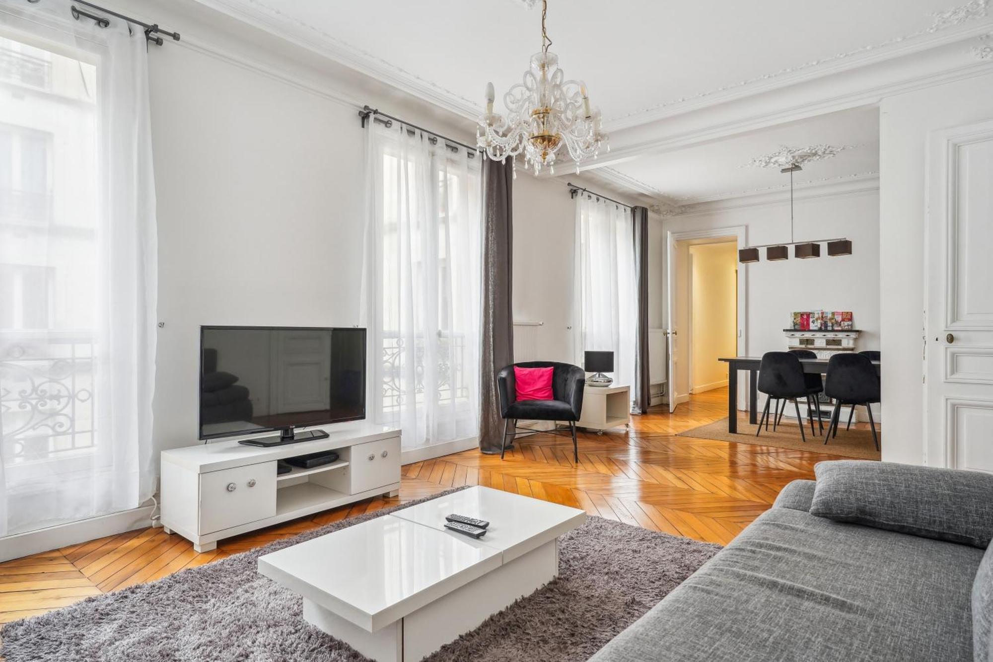 Luxury La Tour Apartment *