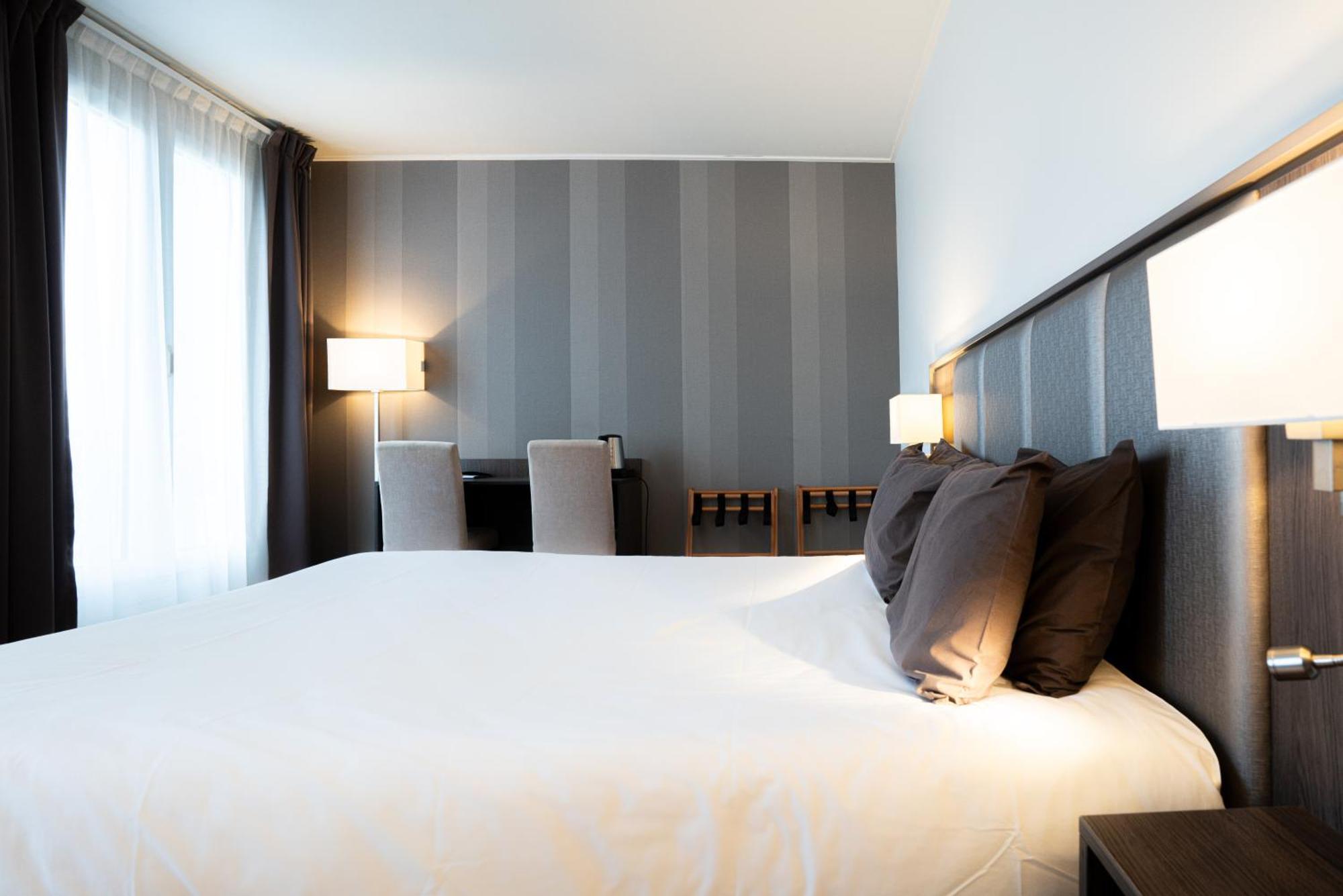 De Flore 3* Paris