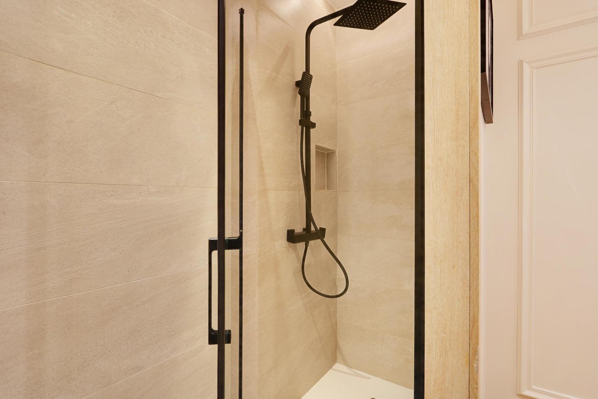 Off Majesti Upper Marais Apartment- Rue Du Faubourg Saint-martin Apartamento