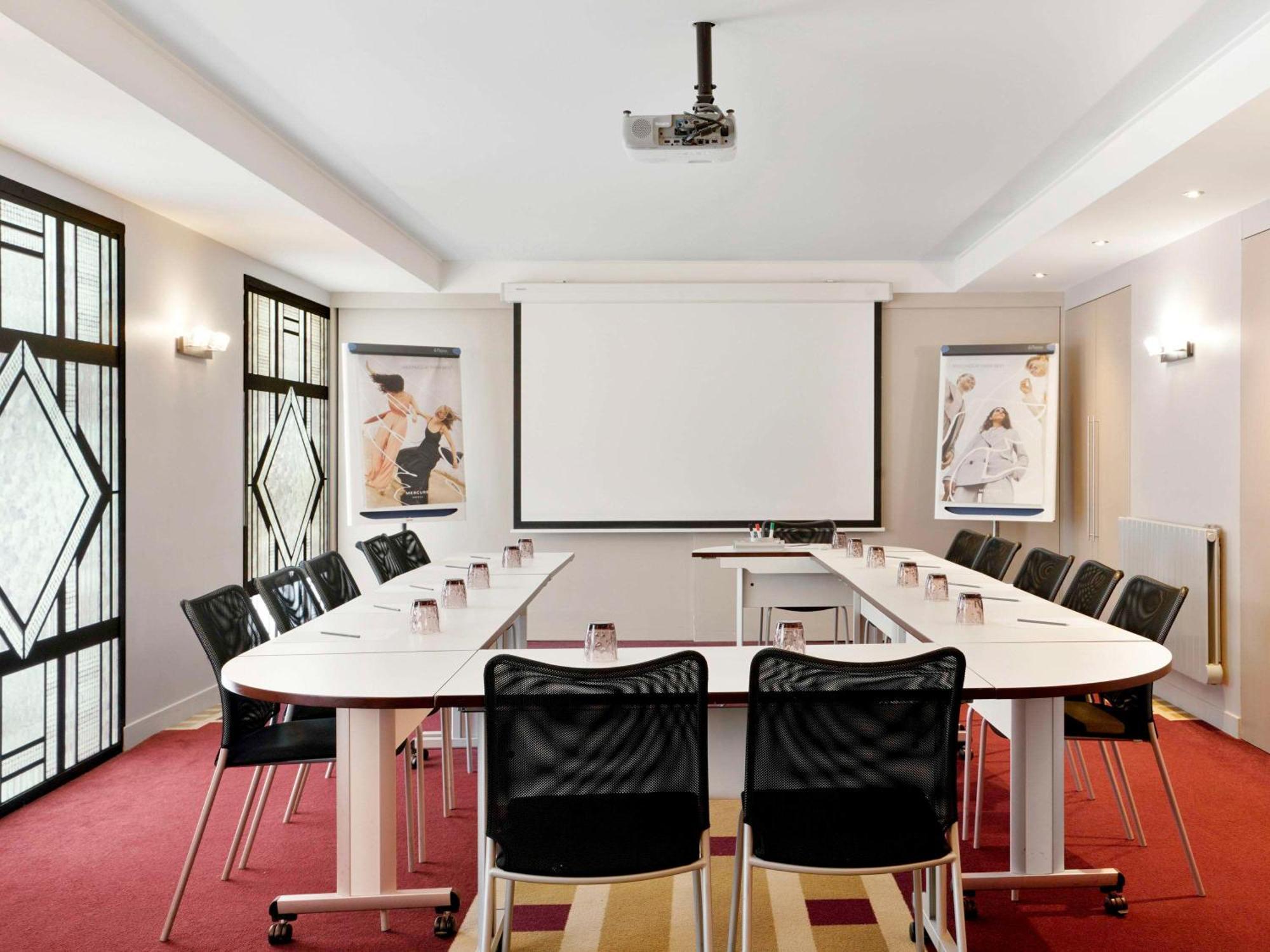 Mercure Opera Faubourg Montmartre Hotel 4*