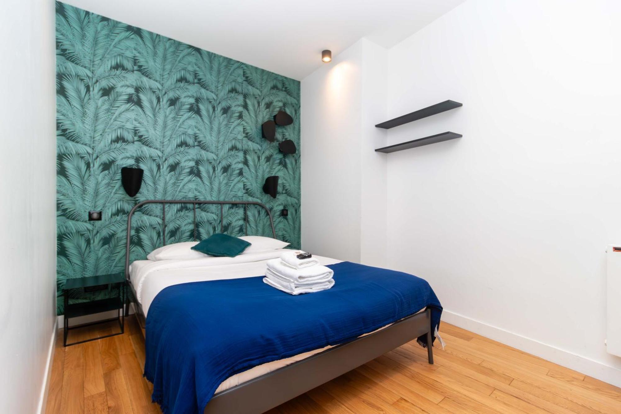 Apartment Center Of By Prestige Paris