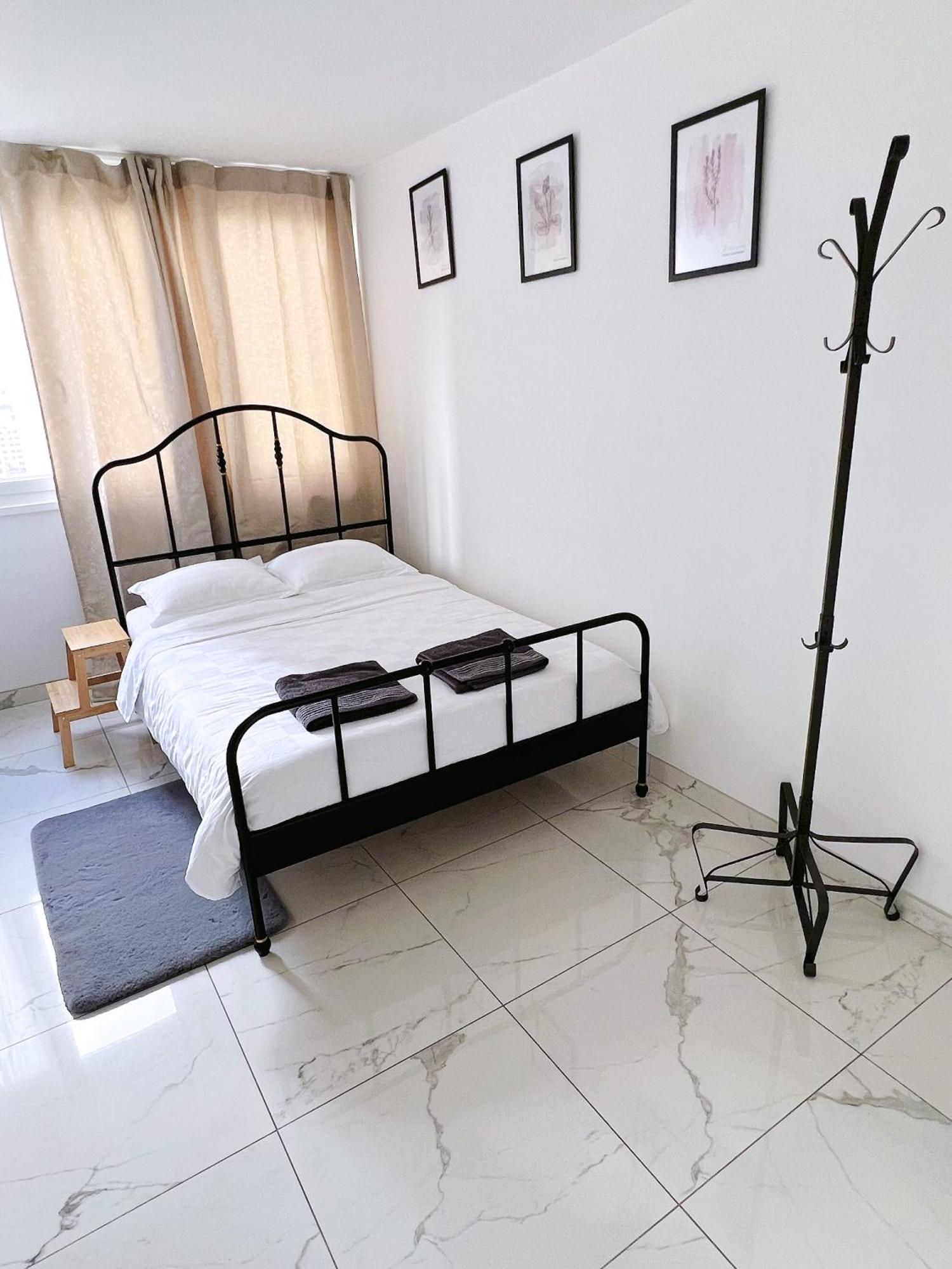 Appartement Near Subway And Supermarket
