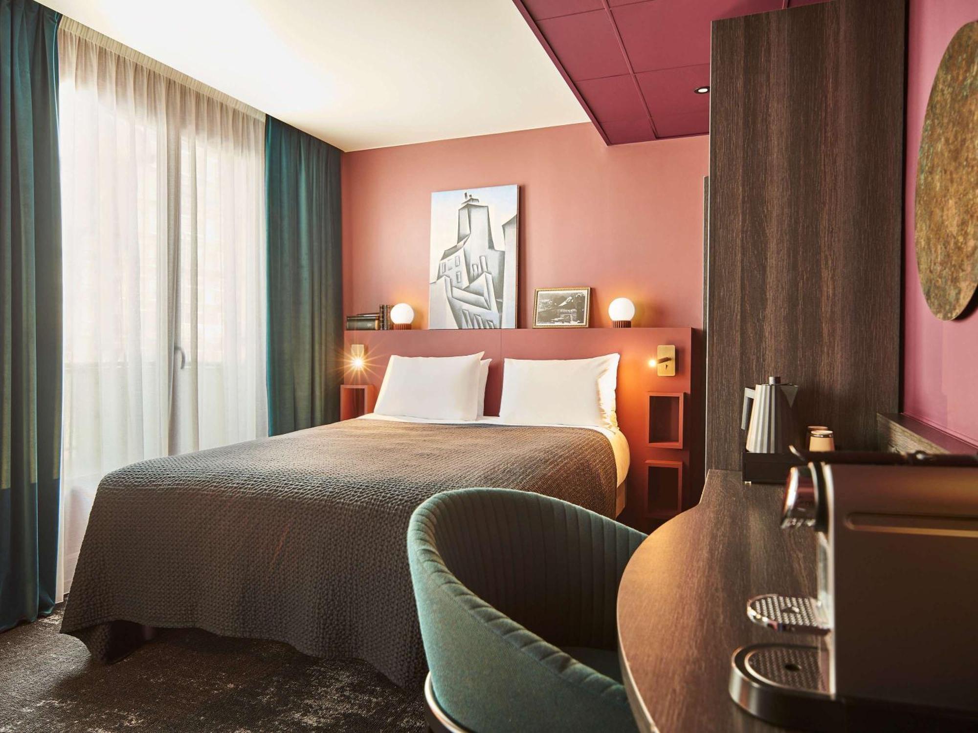 Mercure Tour Eiffel Pont Mirabeau 4* Paris