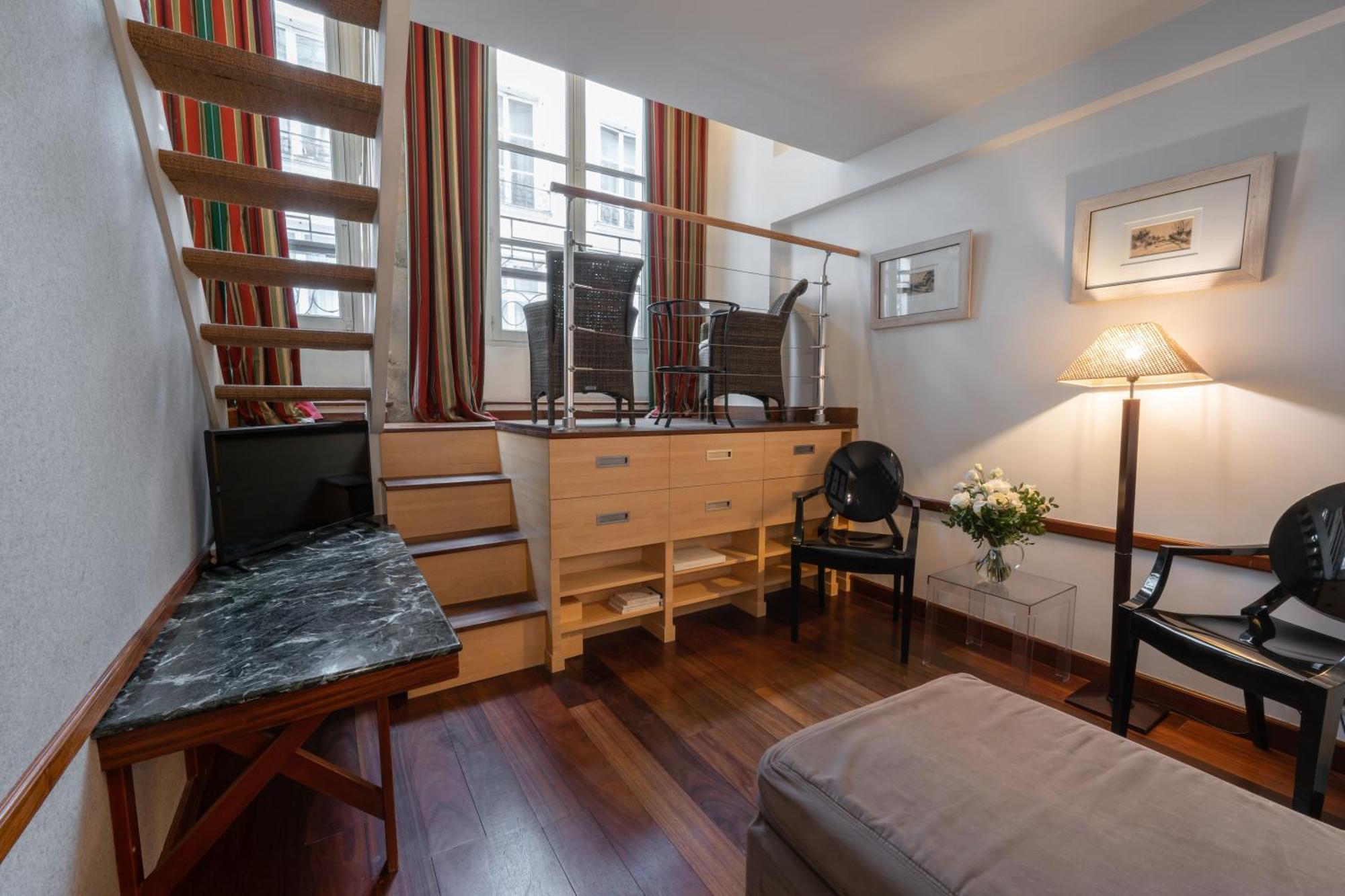 Prince De Conti Hotel Paris