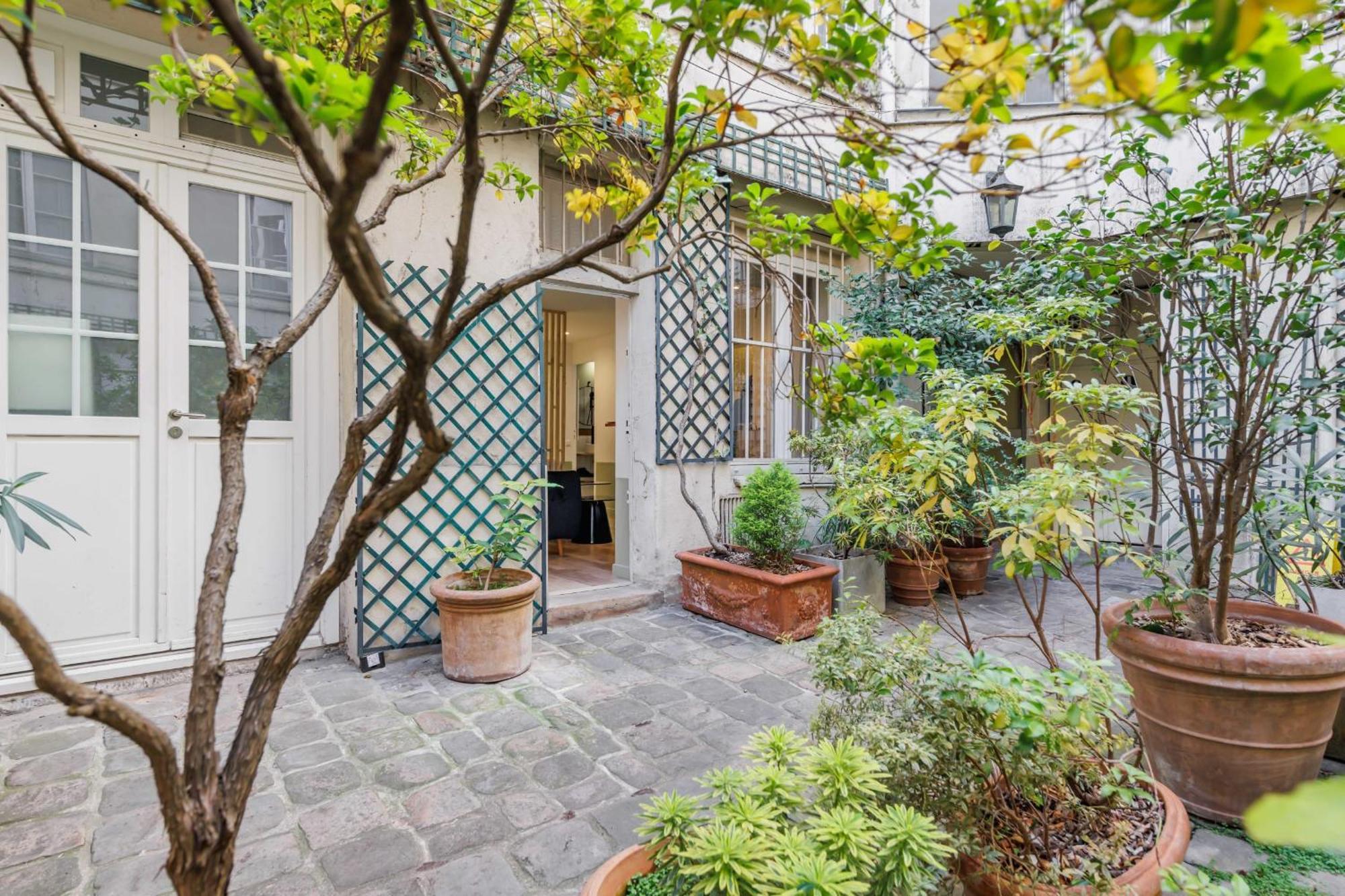 Charming Studio 4p Next To Republique Apartment Paris