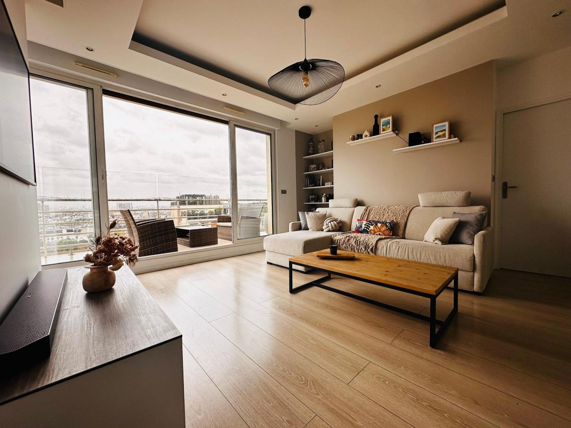 Apartment Luxury Flat With Terrace & Eiffel Tower View *