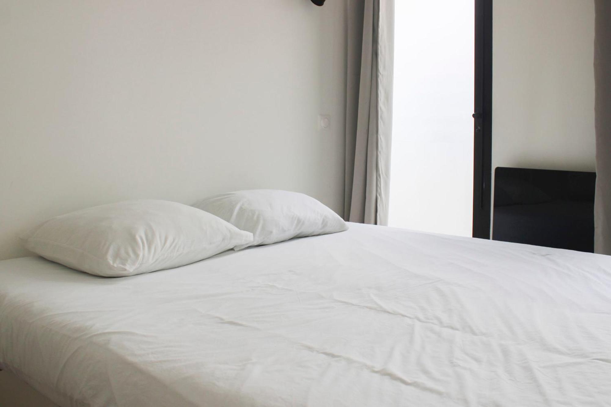 Spacious Appt Close To Place Monge *