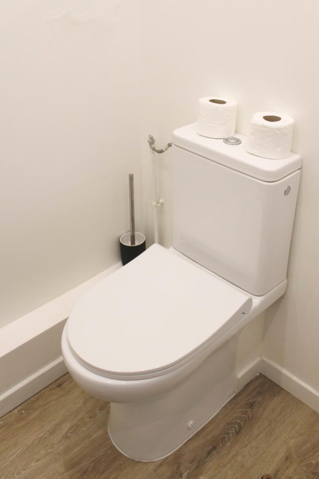Spacious Appt Close To Place Monge