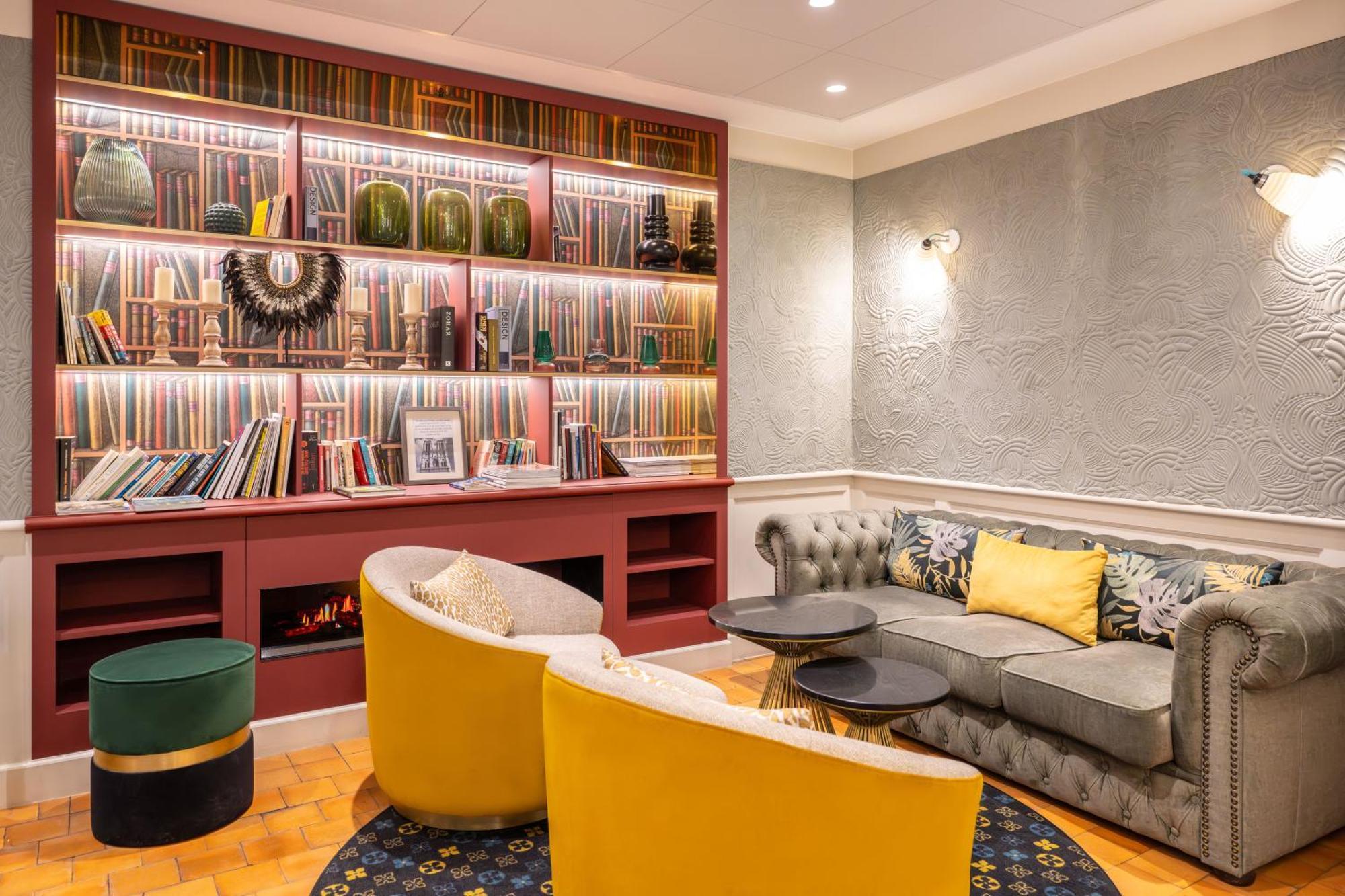 Hotel Mercure Notre Dame Saint Germain Des Pres 4*