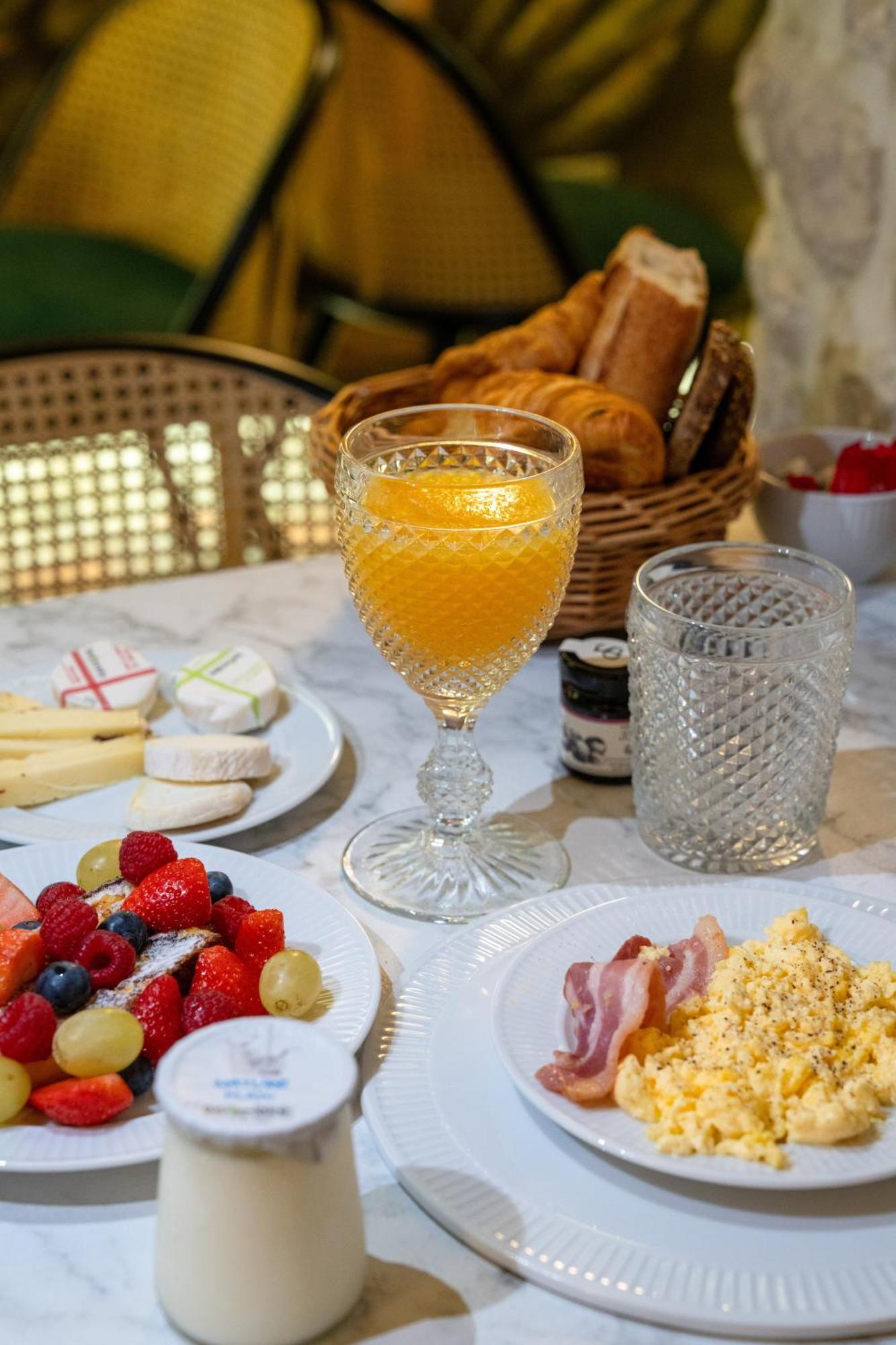 De Fleurie - Saint-germain-des-pres Paris