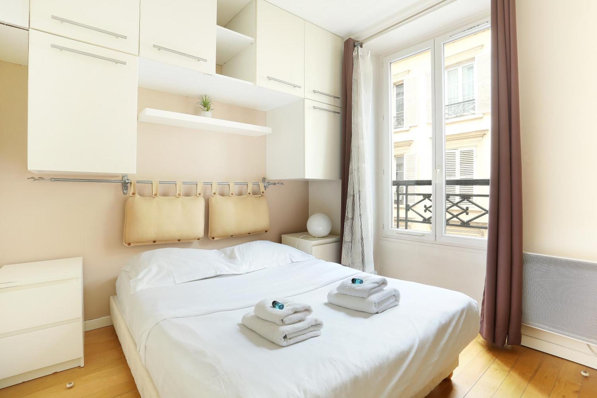 Apartment Pick A Flat's In Batignolles - Rue Biot Paris