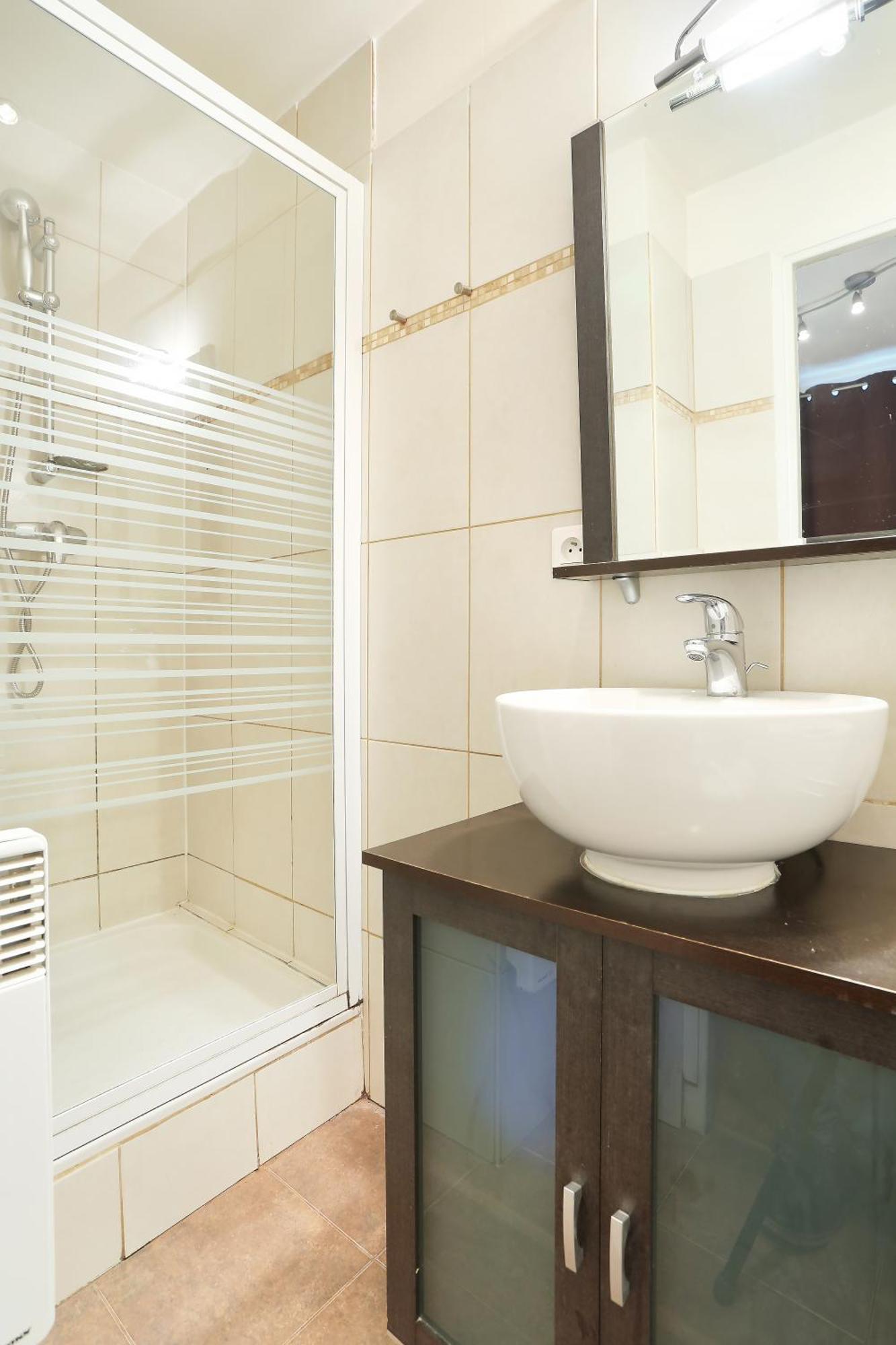 Pick A Flat's In Batignolles - Rue Biot * Paris