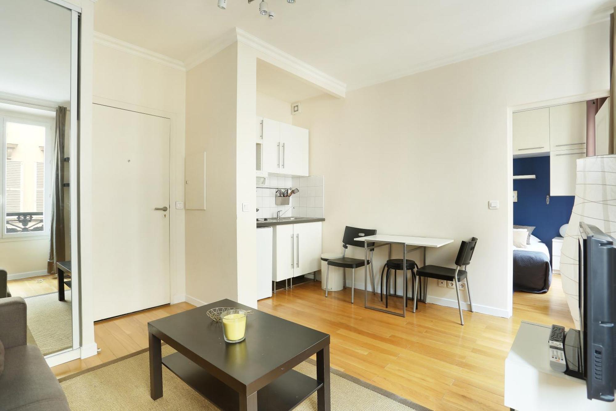 Apartment Pick A Flat's In Batignolles - Rue Biot *