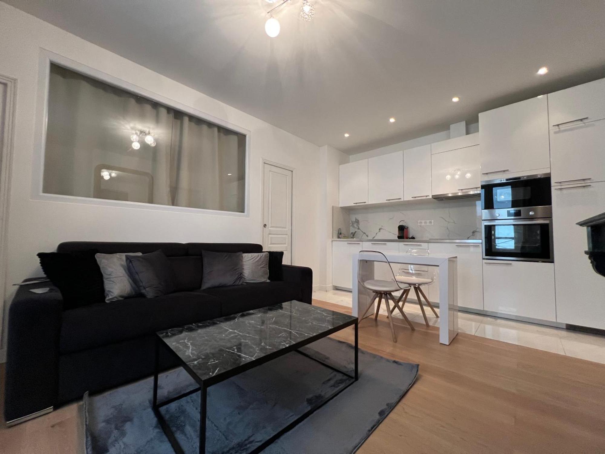 Luxury Appartment, Champs Elysees, Neuf ! Apartment Paris