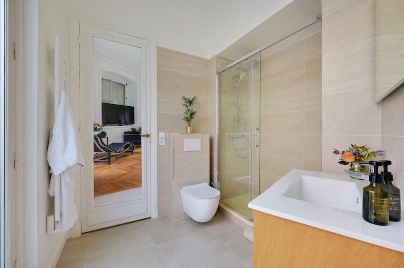Eiffel Tower 5 Bedrooms 10 Guests With 2 Carpark Apartamento *