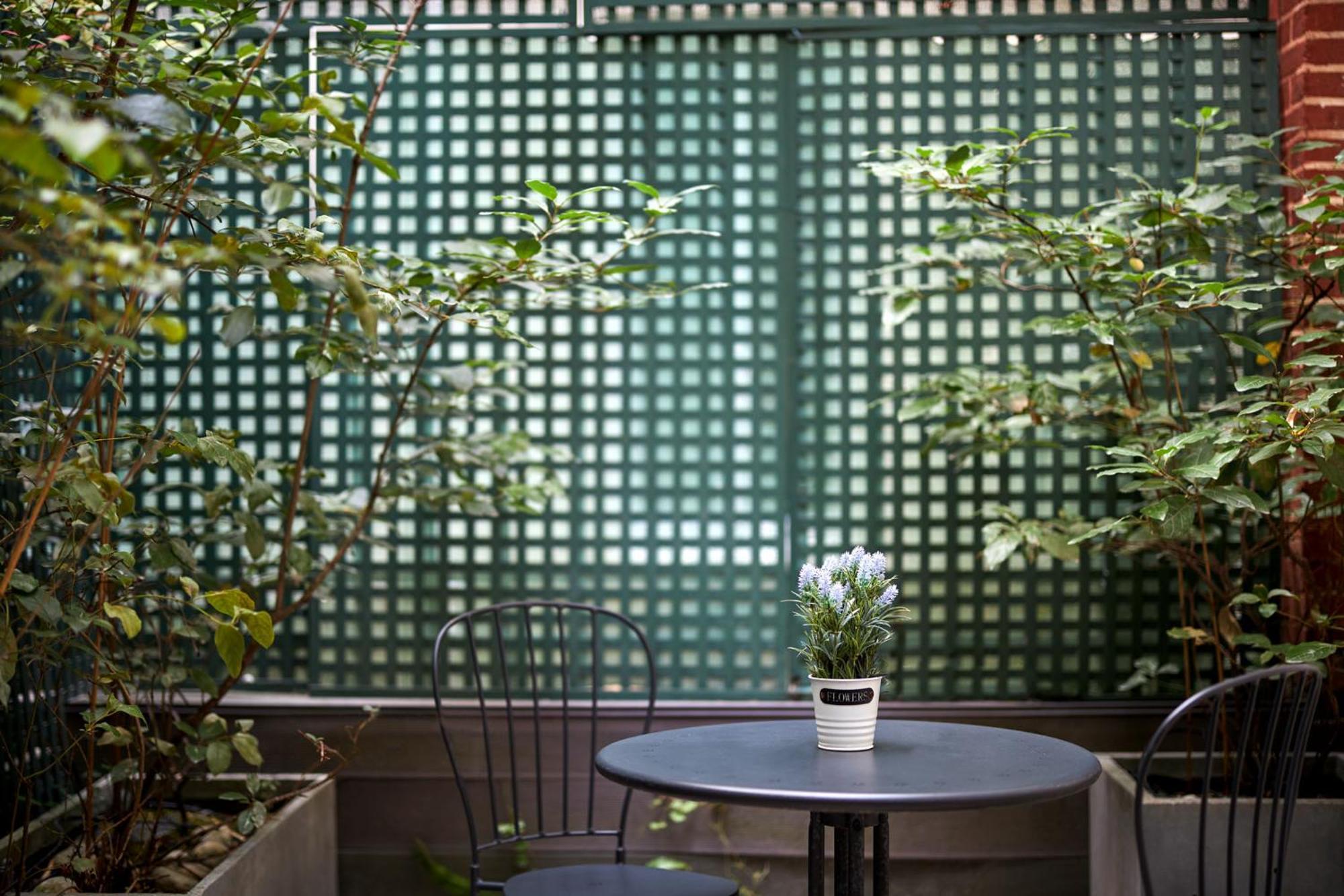 Les Plumes Hotel Paris