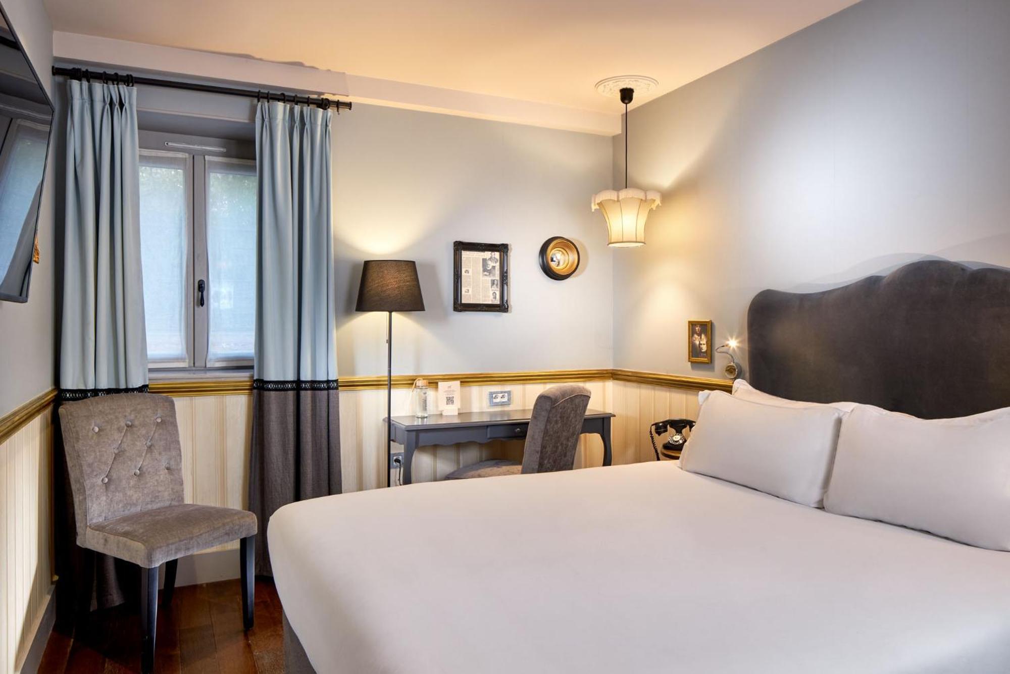 Les Plumes 4* Paris