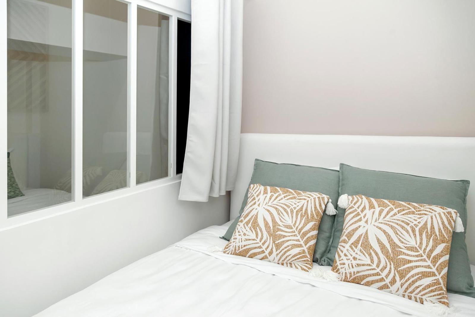 Apartment Nets - Buttes Chaumont D