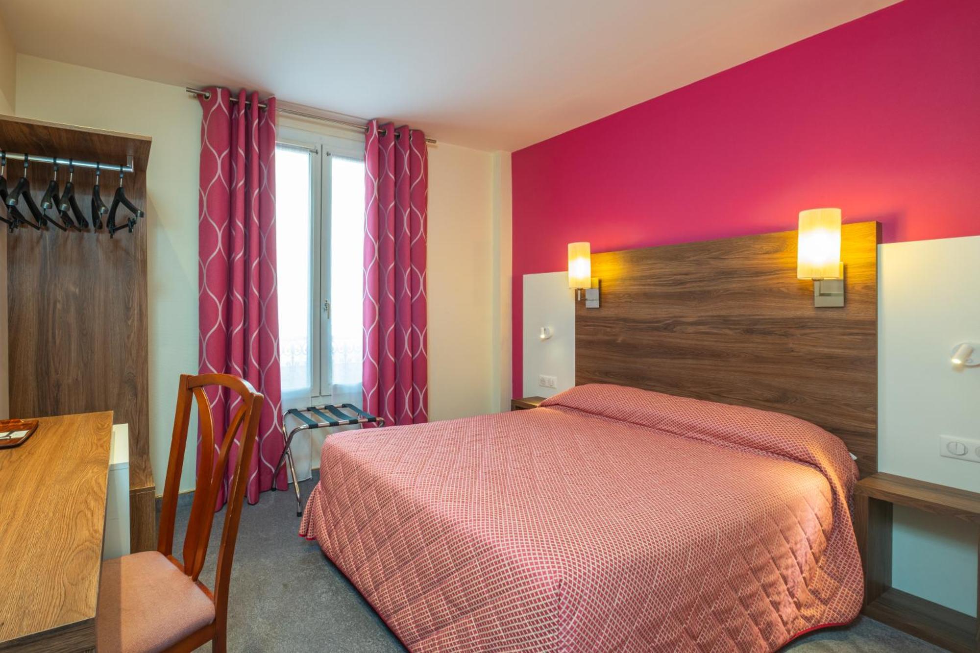 Terminus Montparnasse 3* Paris