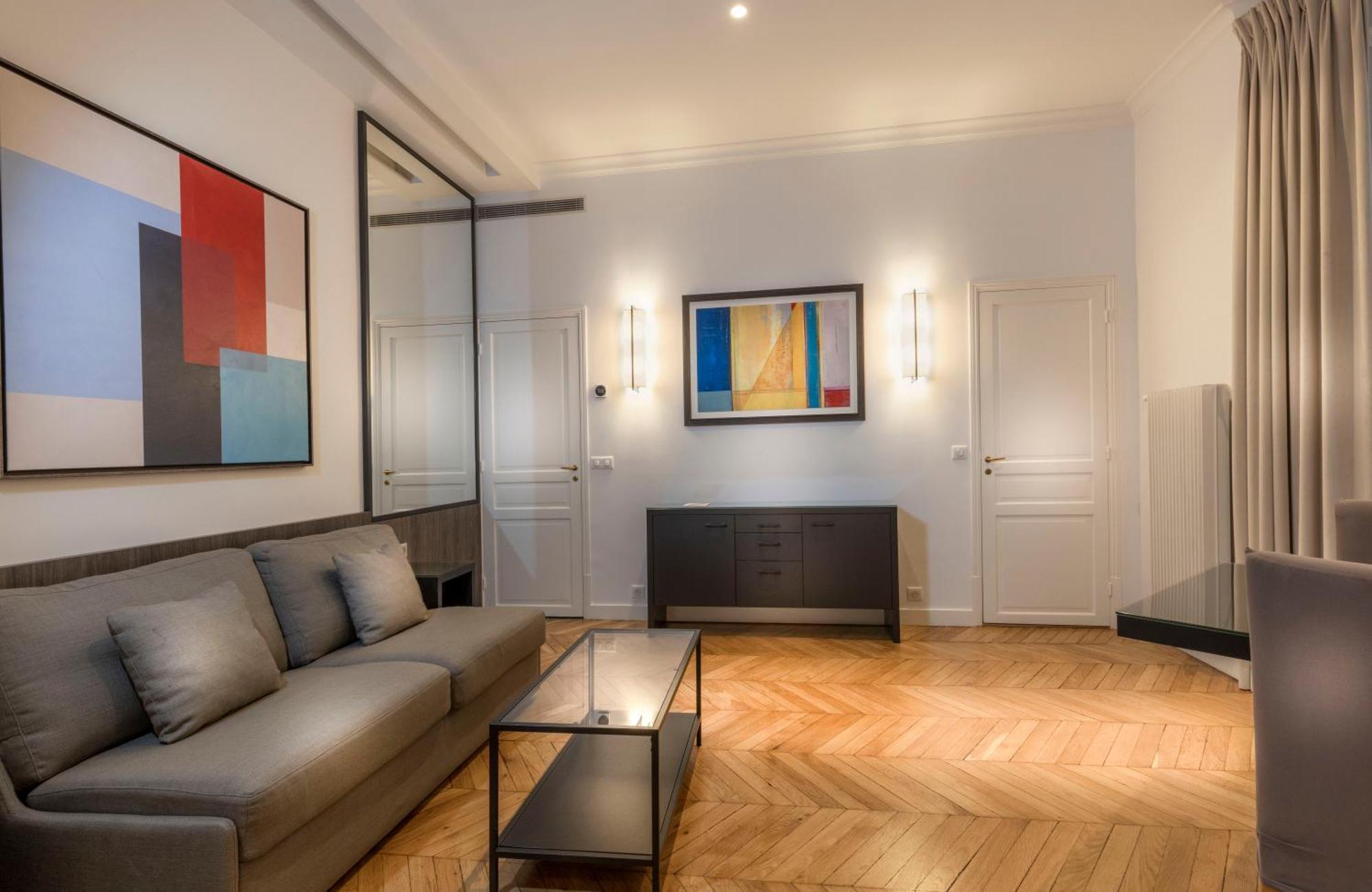 Charles Floquet Aparthotel 3*