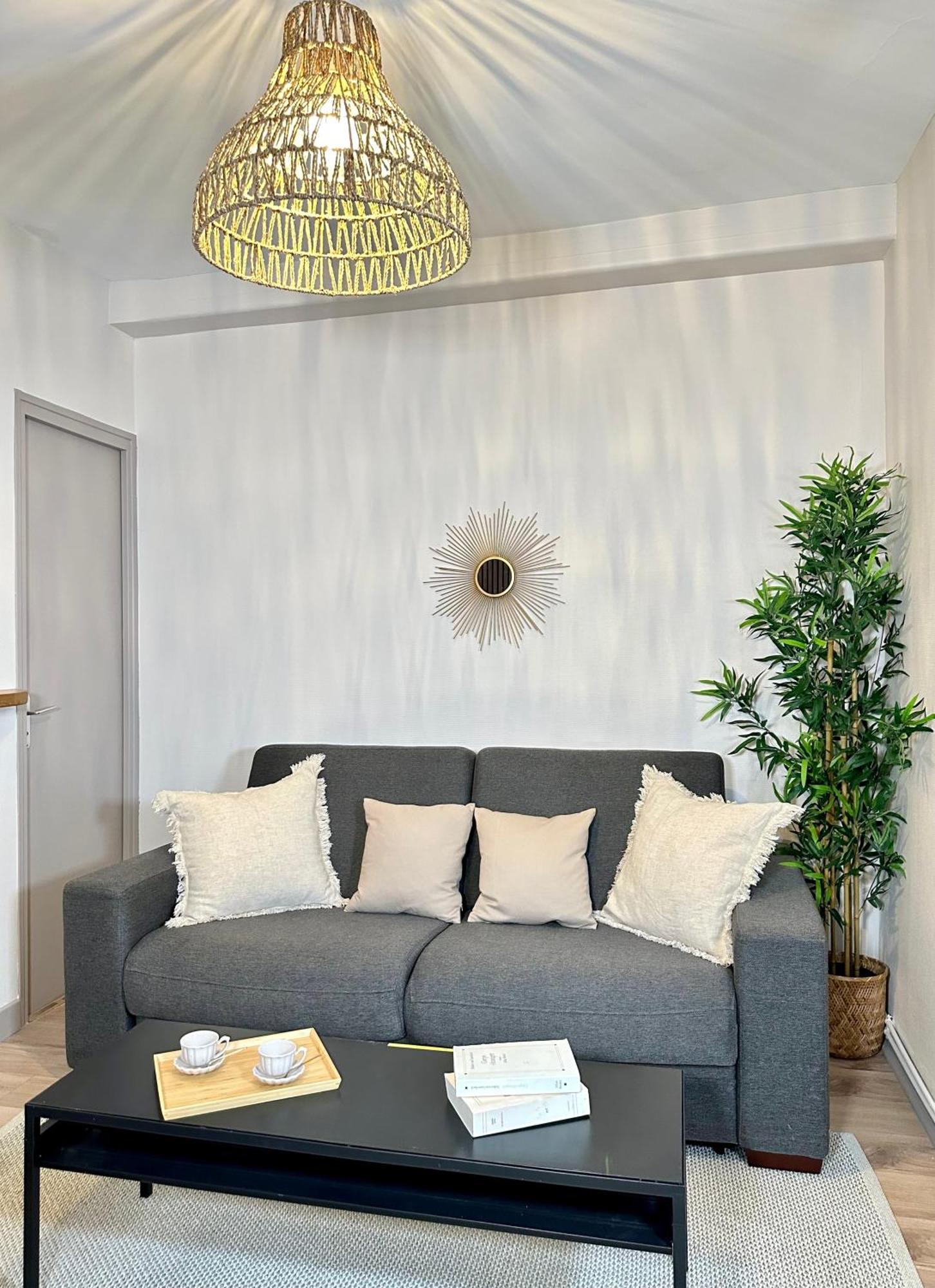Appartement Trocadéro - Amazing Location - 2067 *