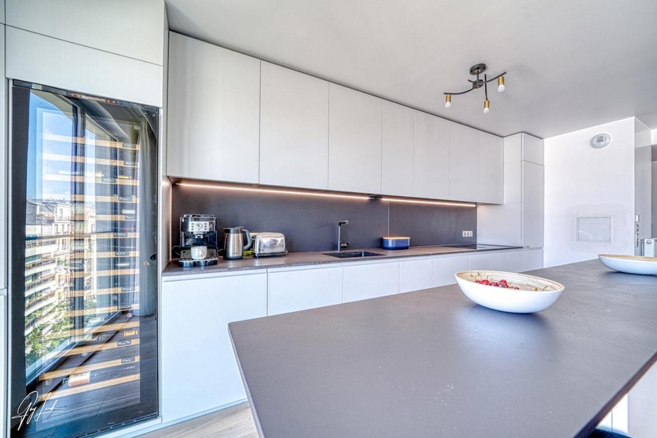 150m2 And A 45m2 Terrace At 8th Floor With Air Conditioning * Paris