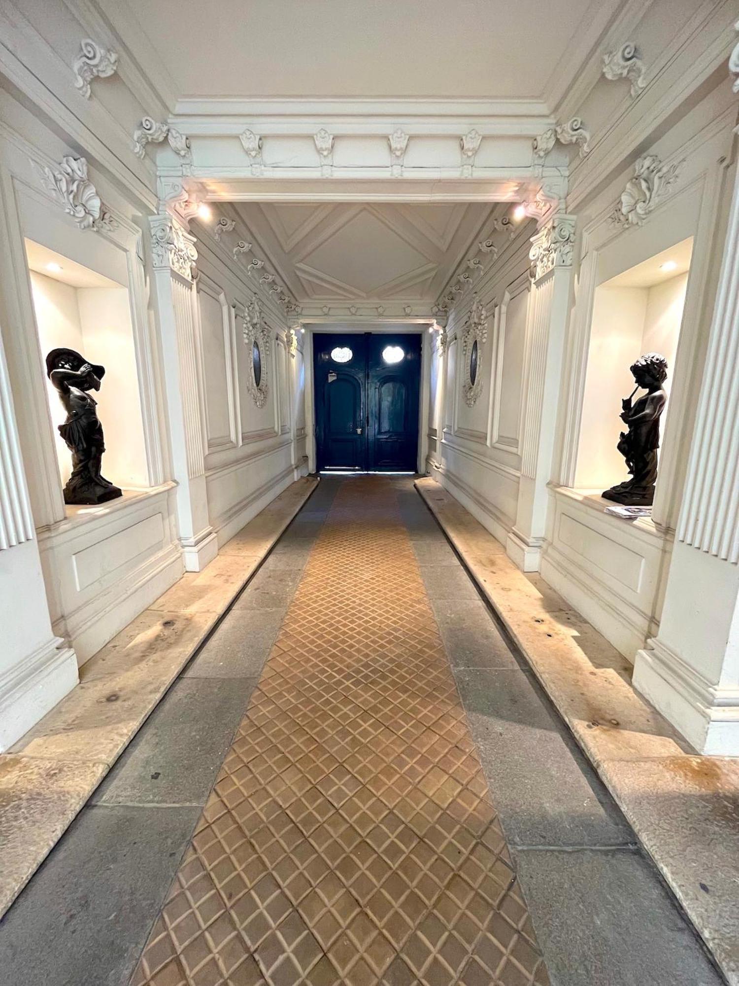 Malesherbes Apartment *