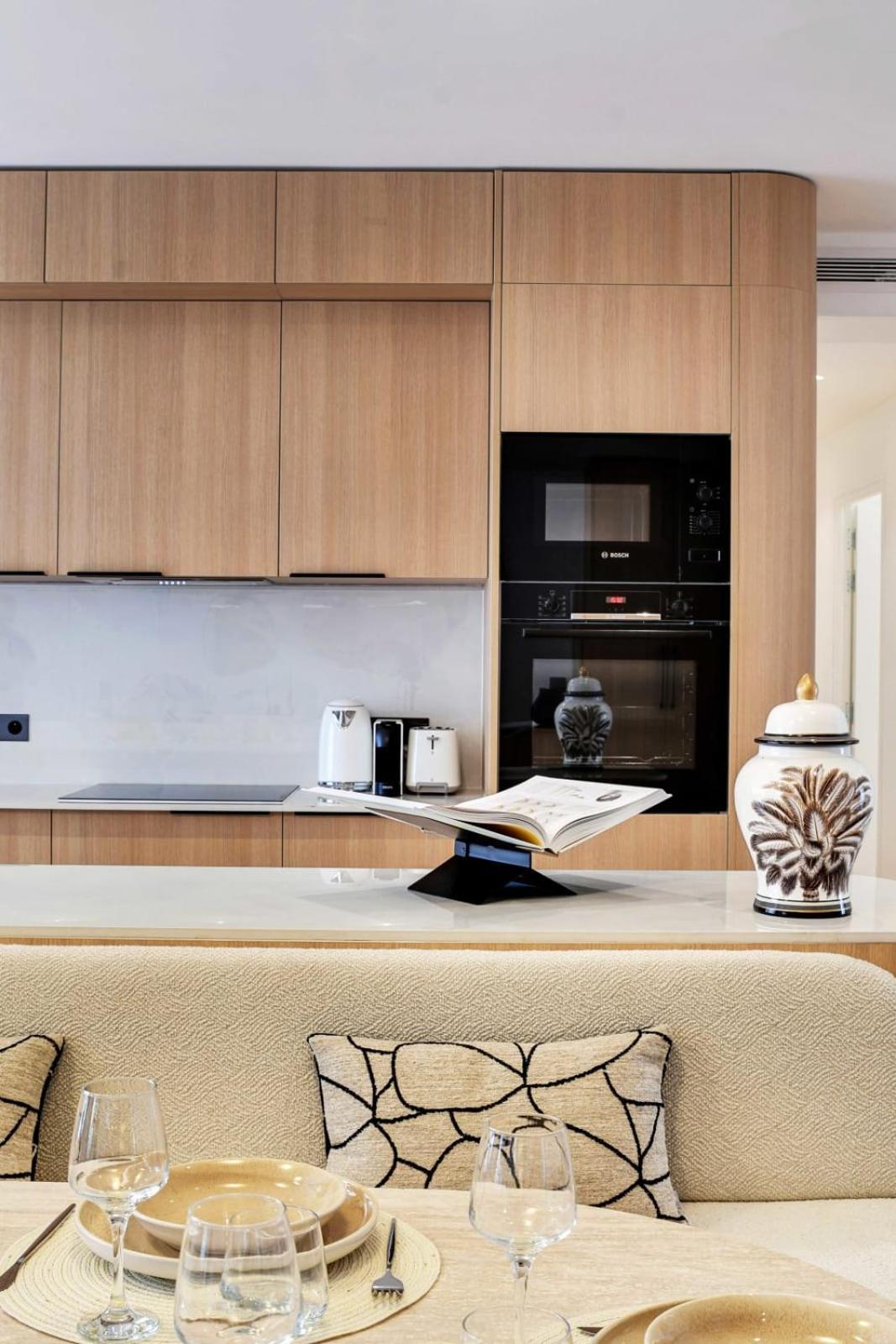 Incredible Flat - 4 Br-10p - Matignon - Champs Elysees Paris
