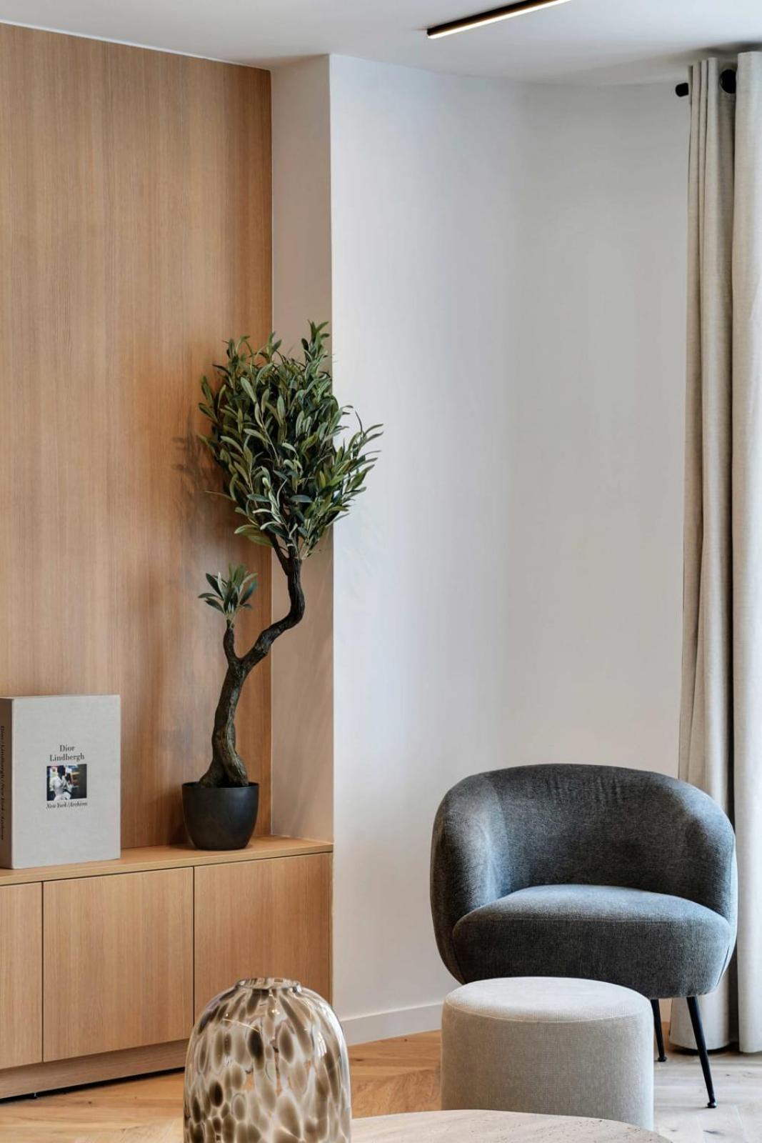 Incredible Flat - 4 Br-10p - Matignon - Champs Elysees Paris