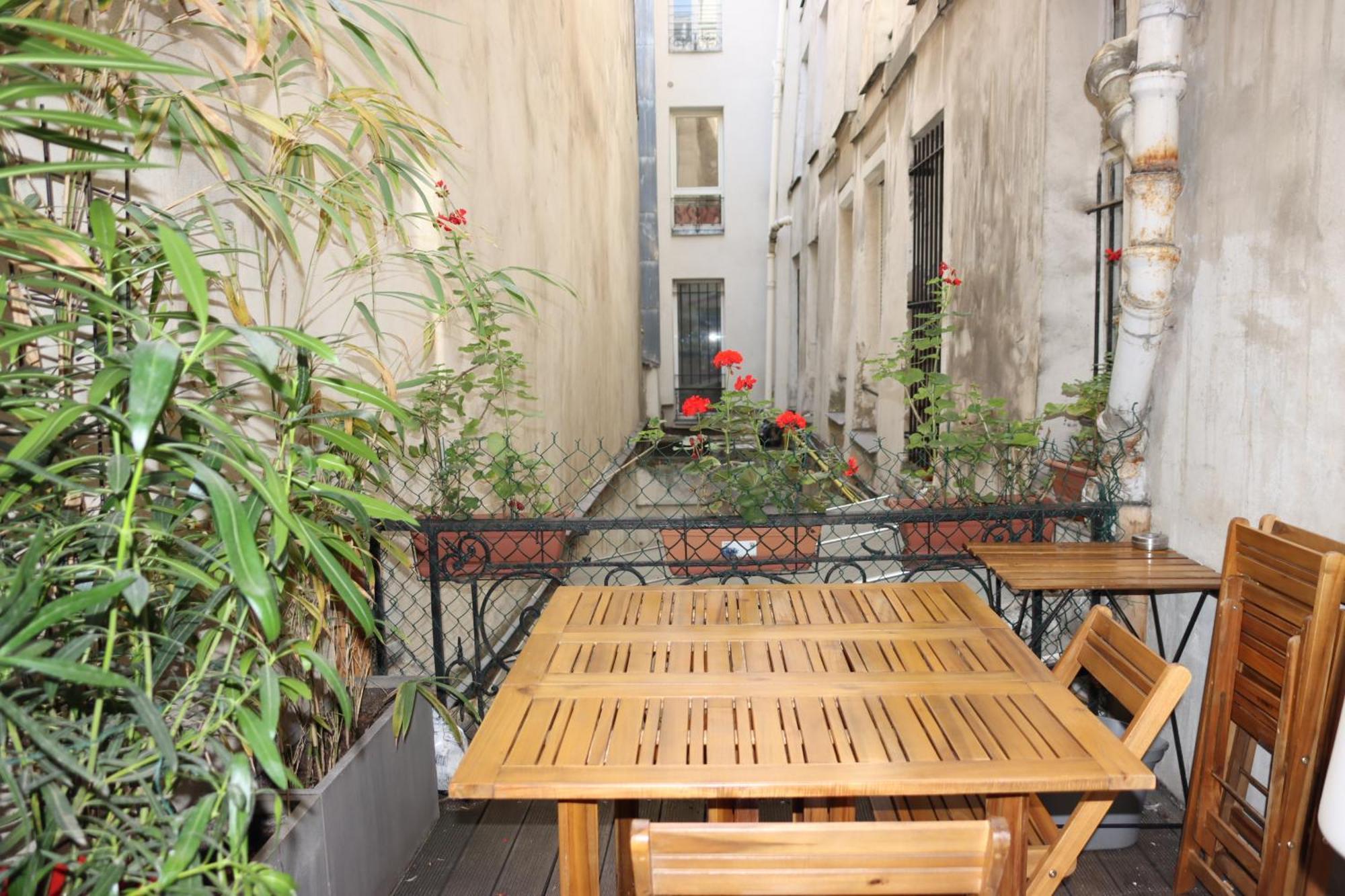 Superbe T3 Terrasse Coeur De Historique Paris