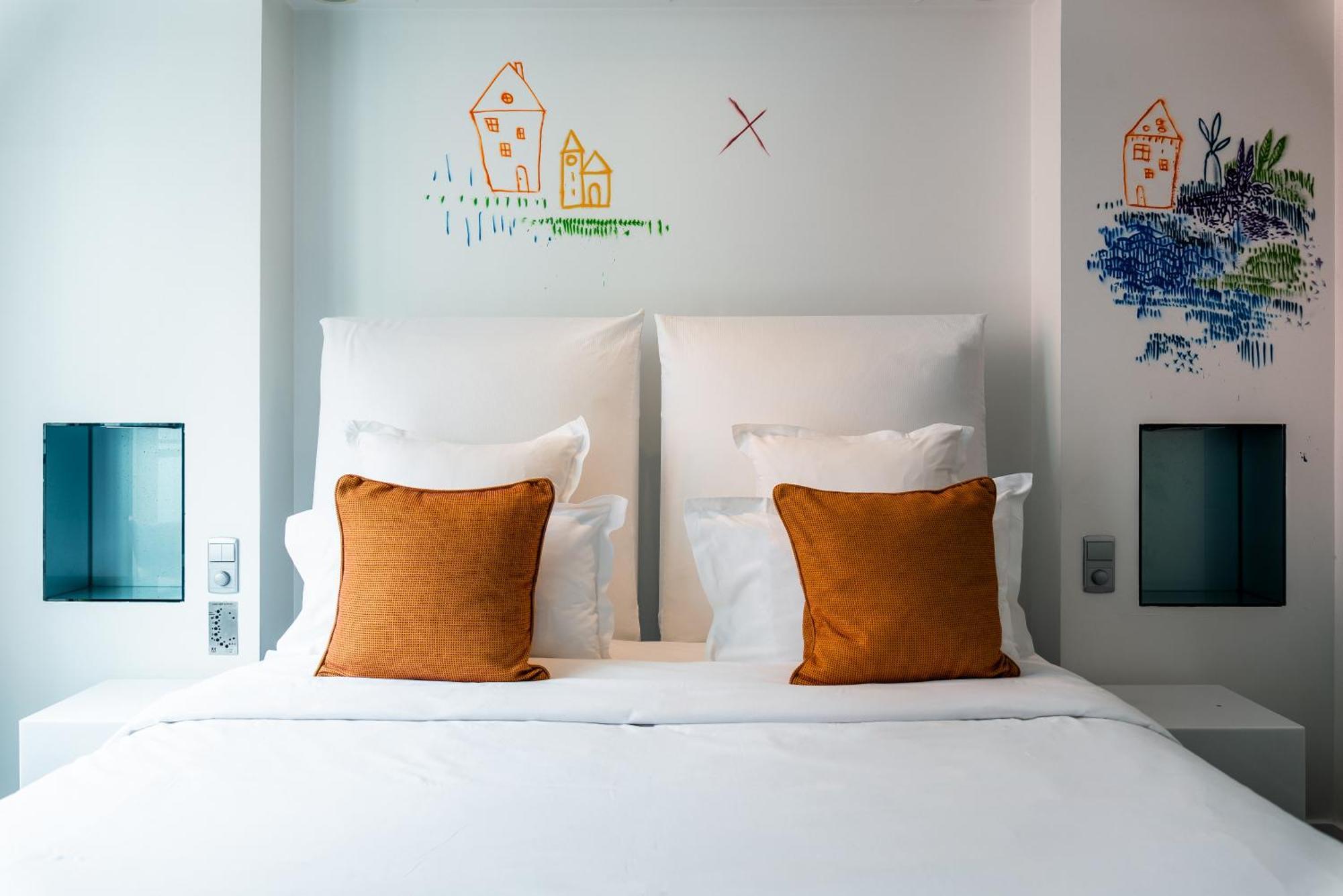 Hotel 1k Paris