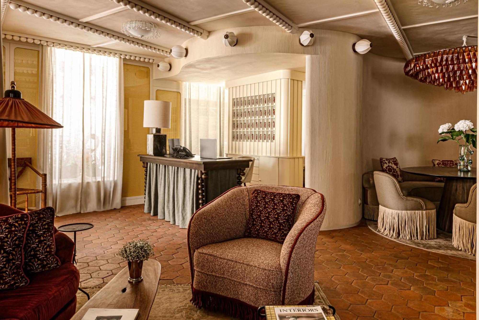 Chateau Des Fleurs - Champs-elysees Hotel 5*