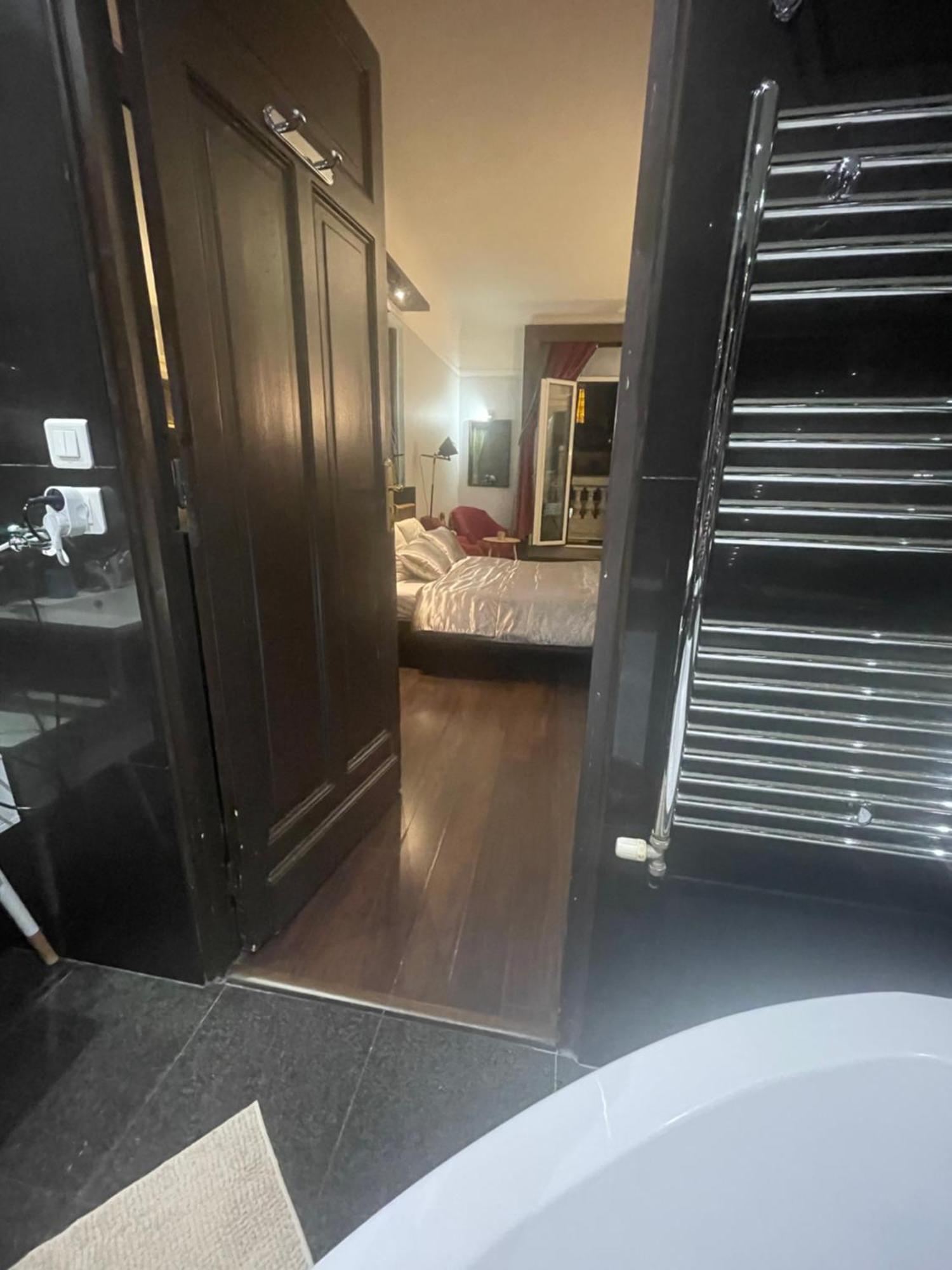 élysées Vip Appartement *