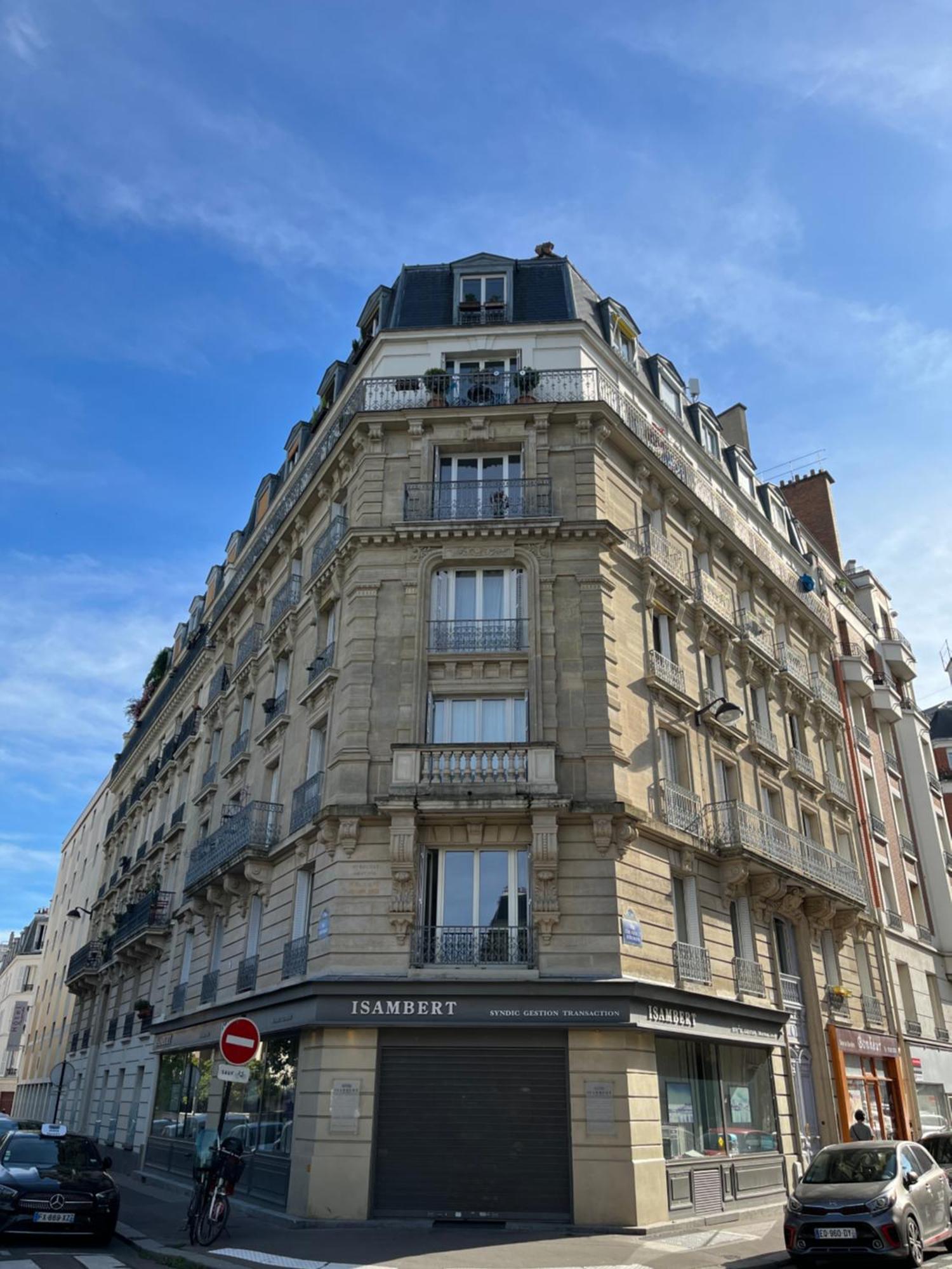 Beautiful With Balcony Appartement *