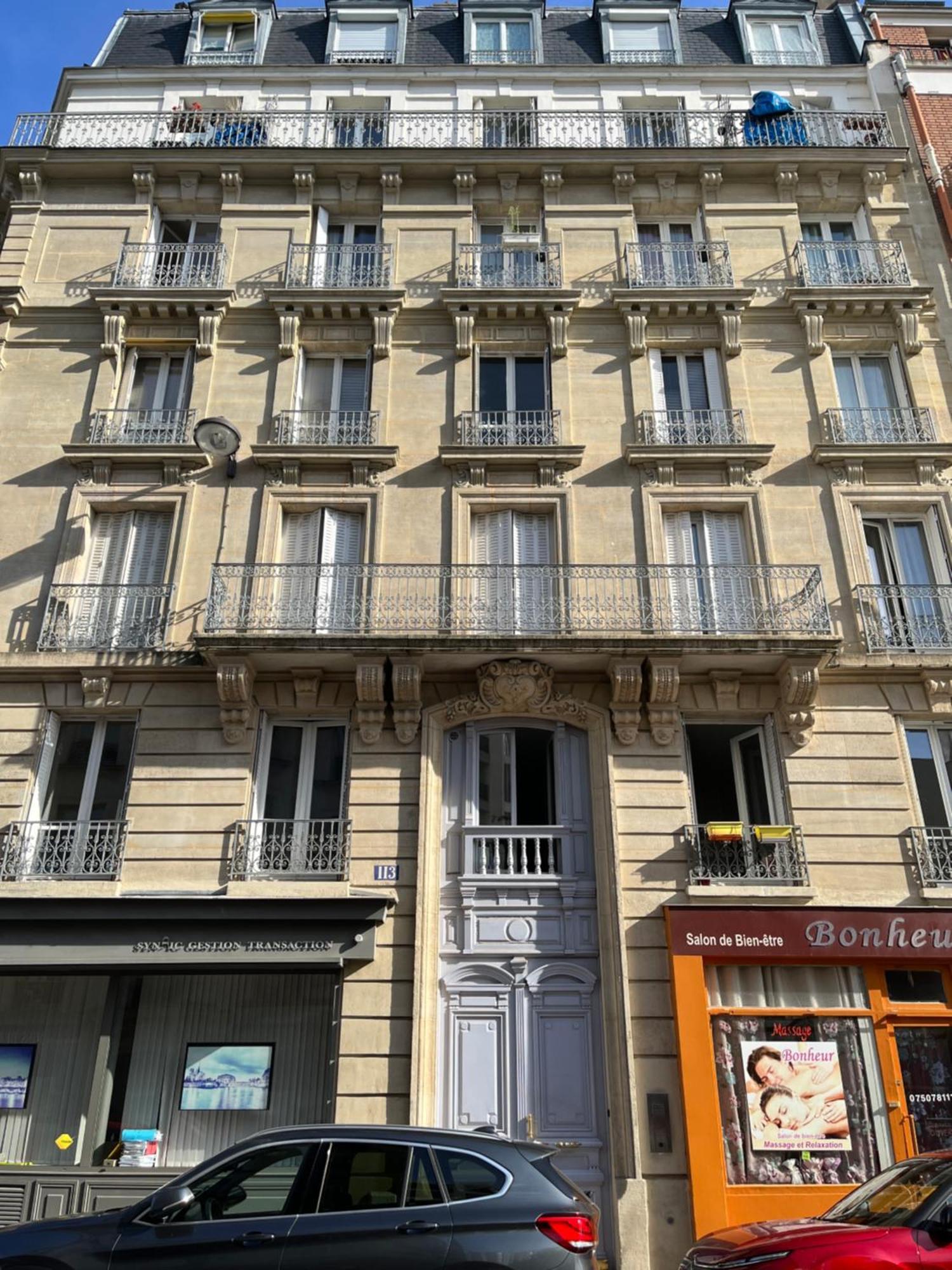 Beautiful With Balcony Appartement *