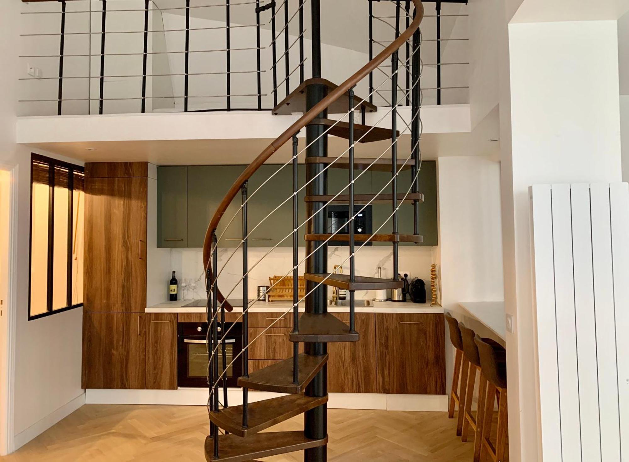 Charming Loft Style In Center Of Marais Paris