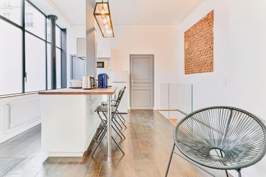 Renovated Design In Montparnasse Paris