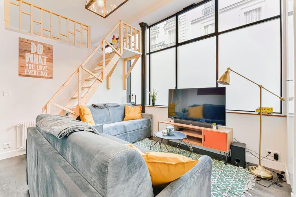 Renovated Design In Montparnasse Apartment Paris