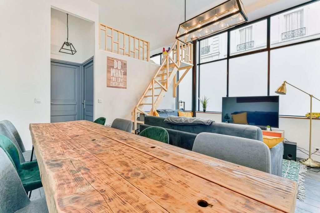 Apartment Renovated Design In Montparnasse