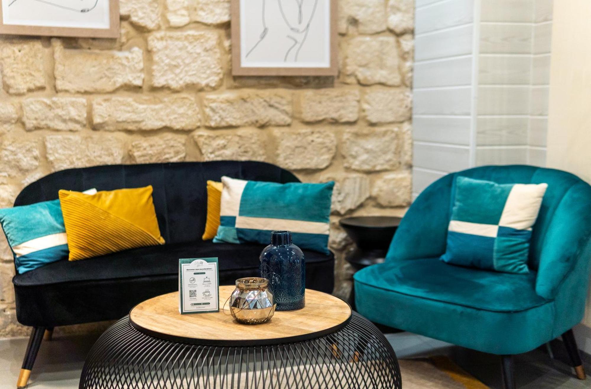 Hotel Lilas Blanc Paris