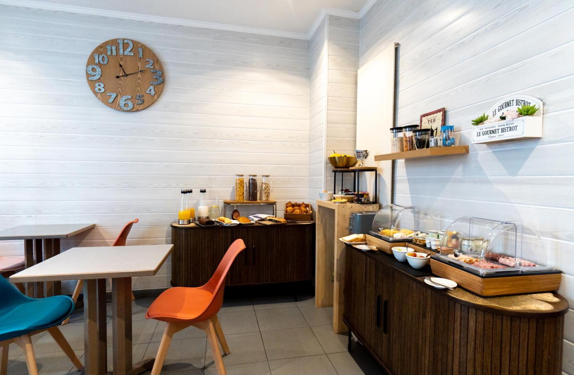 Lilas Blanc Hotel