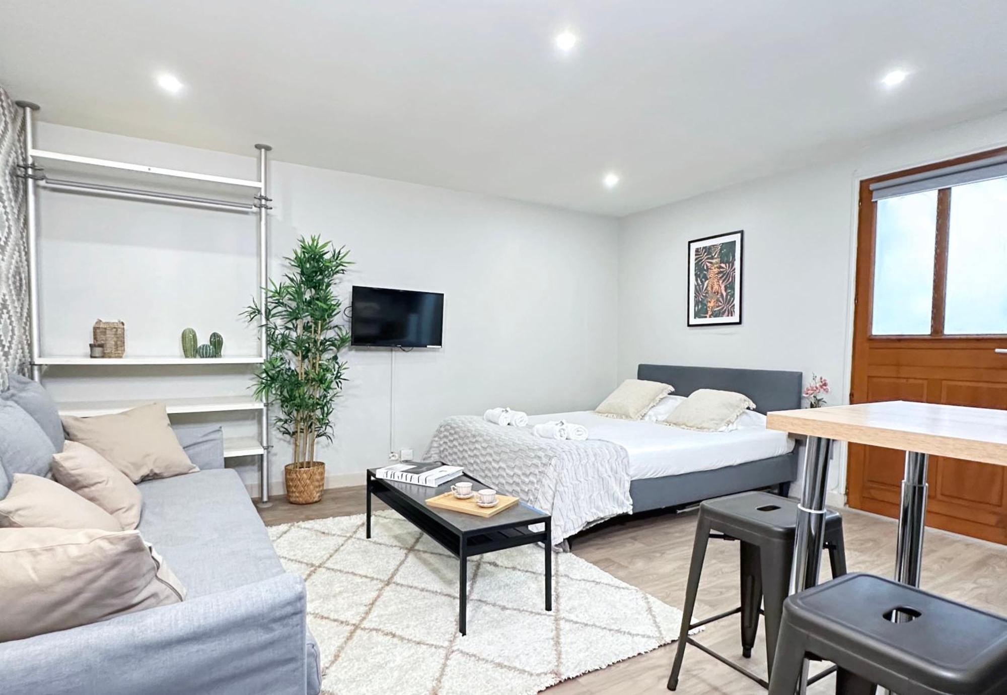 5495 - Porte De Versailles- Studio Spacieux Appartement