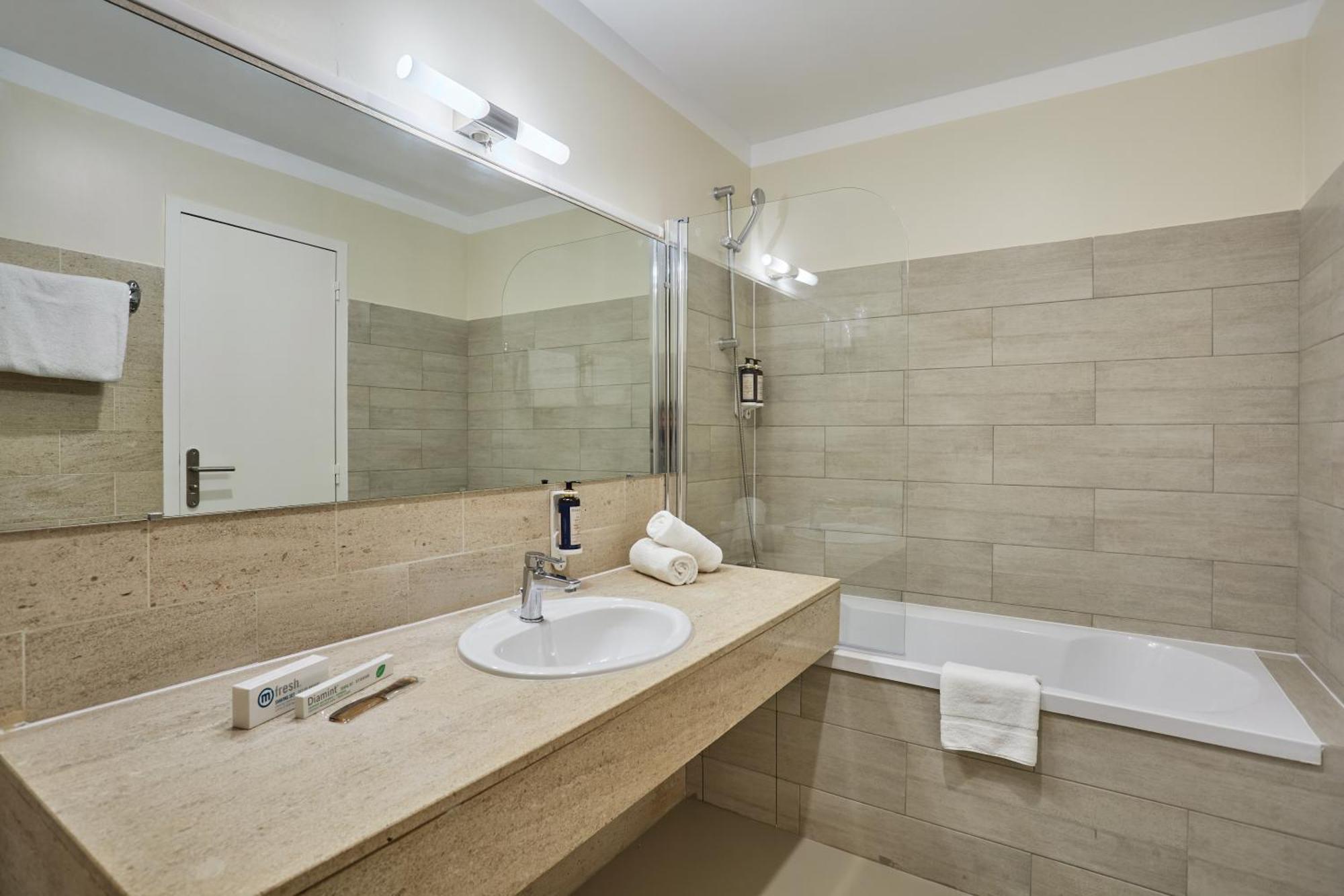 Hotel Beauquartier Montmartre 3*