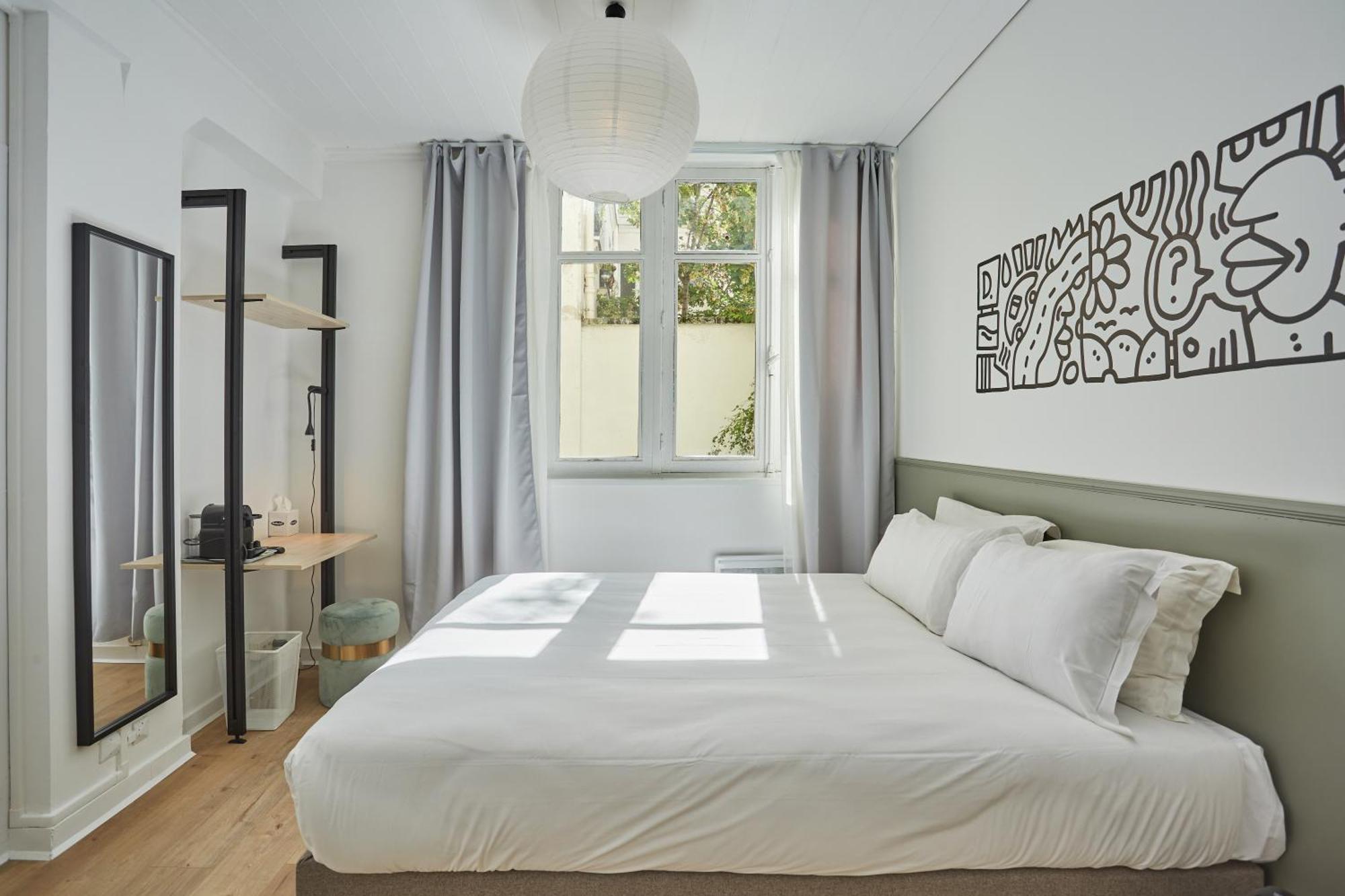 Hotel Beauquartier Montmartre Paris