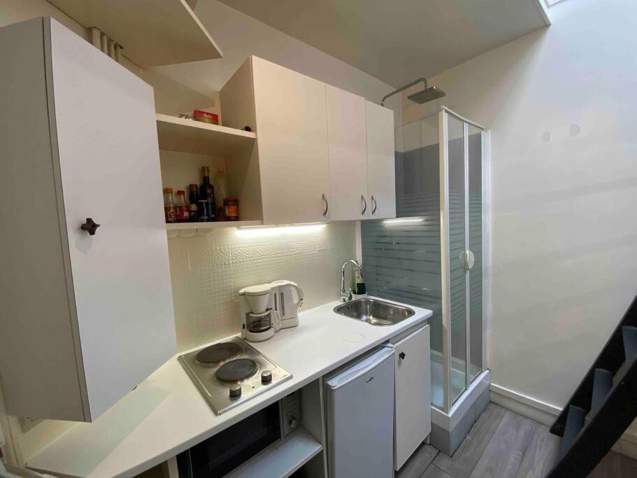 Studio 9m2 Tour Eiffel Invalide Champ De Mars 75015 Apartment Paris