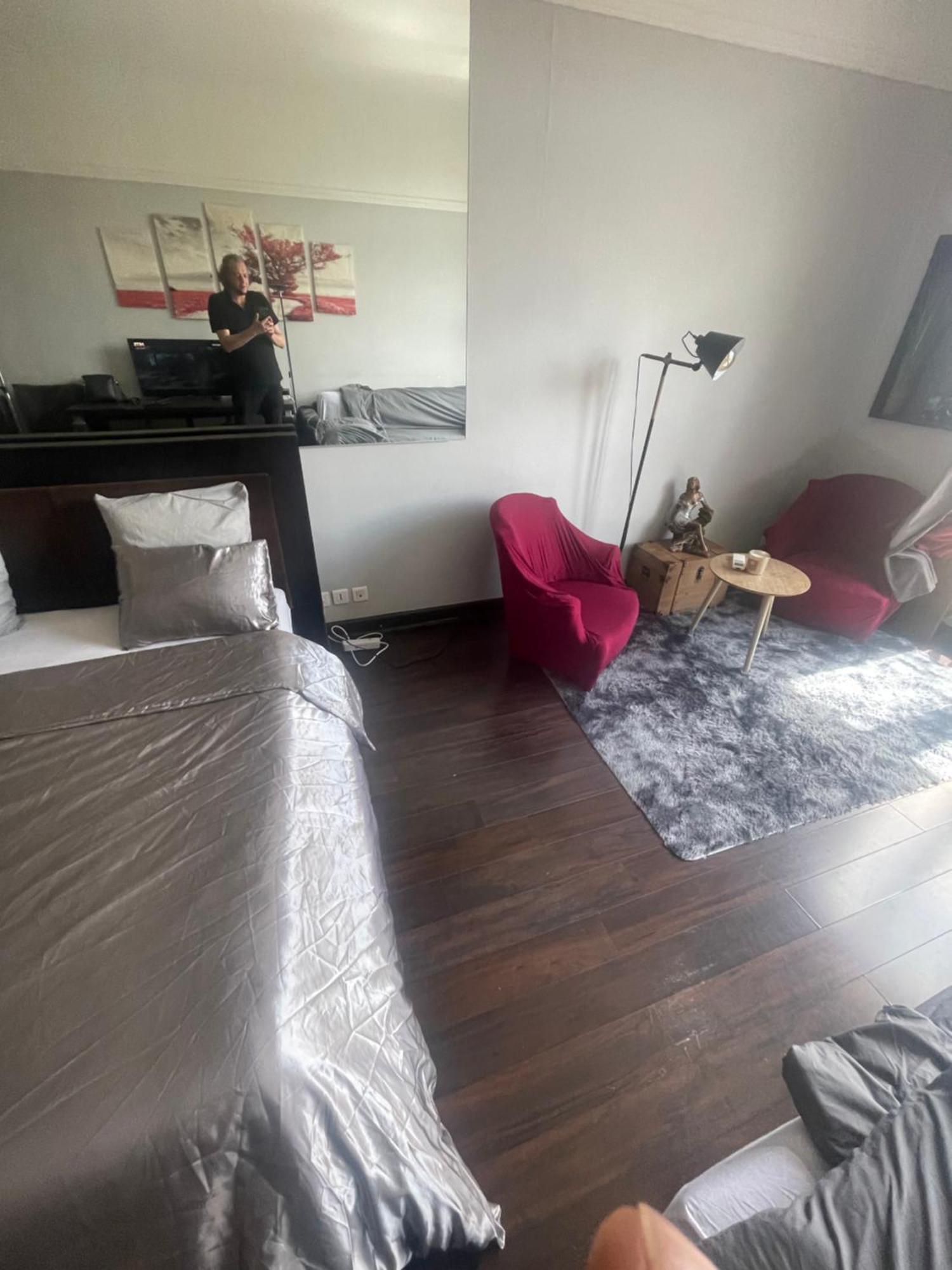 élysées Vip Appartement *