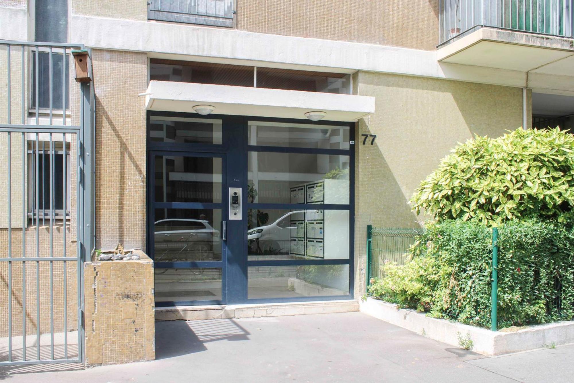 Through - Place De La Reunion Apartment